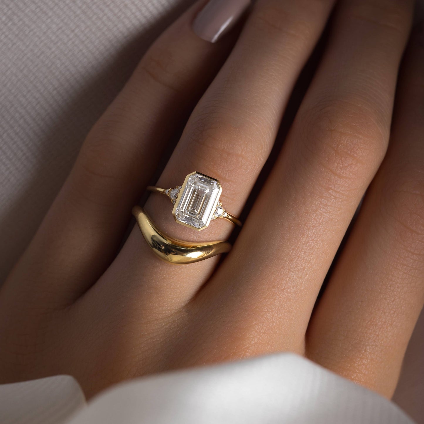 Bezel & Cluster-Emerald Lab Grown Diamond Engagement Ring - Detail view