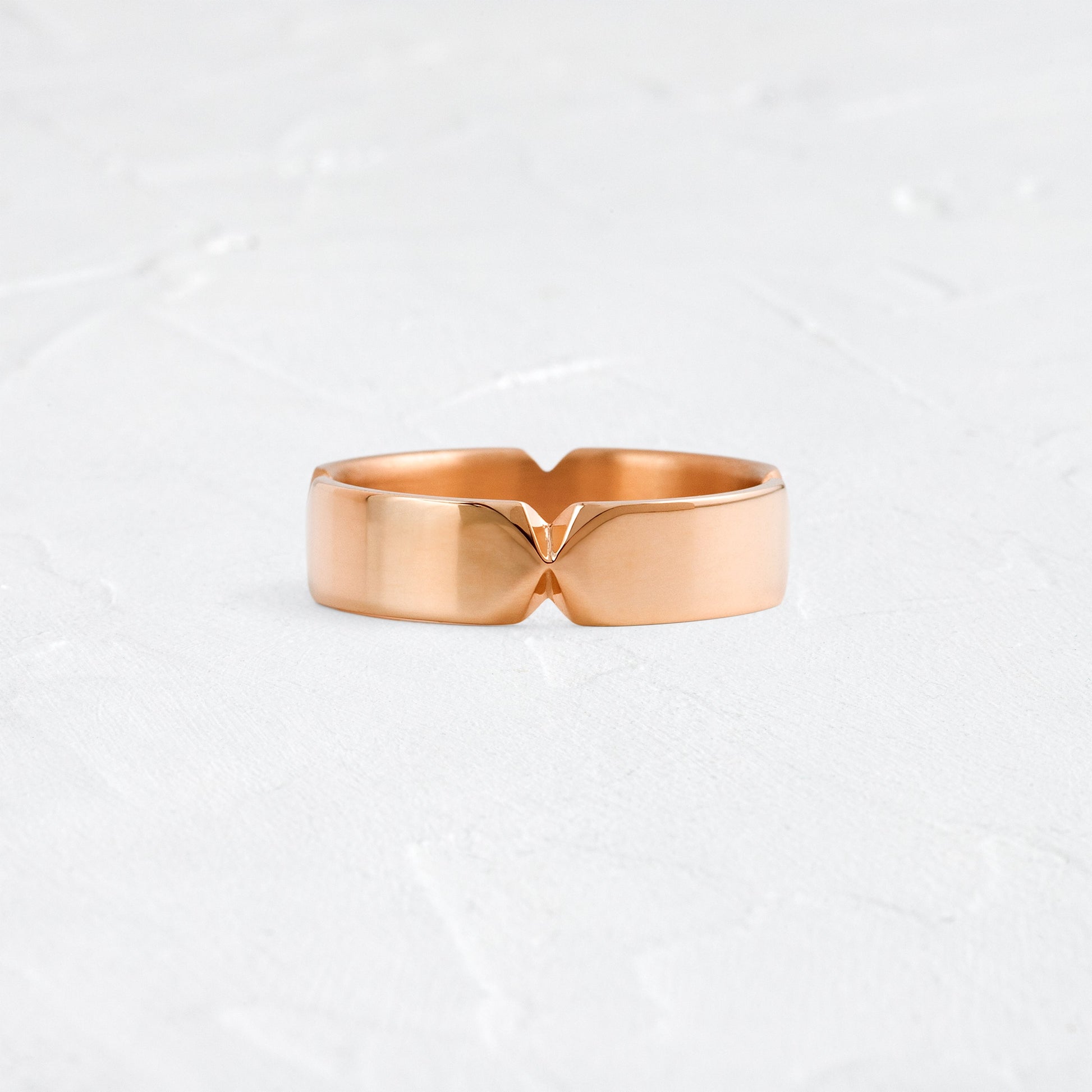 Center Pinch- Men's Wedding BandCenter Pinch- Men's Wedding Band - Lifestyle