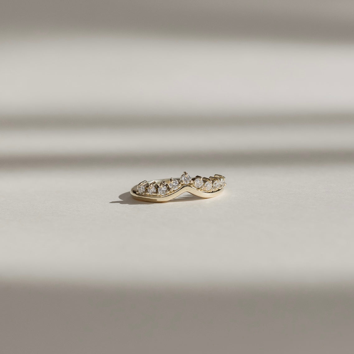 Chevron Crown Style- 0.15 CT Round Lab Grown Diamond Wedding BandChevron Crown Style- 0.15 CT Round Lab Grown Diamond Wedding Band - Side view