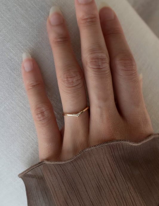 Chevron Dainty- 0.04 CT Round Lab Grown Diamond Wedding BandChevron Dainty- 0.04 CT Round Lab Grown Diamond Wedding Band - Front view