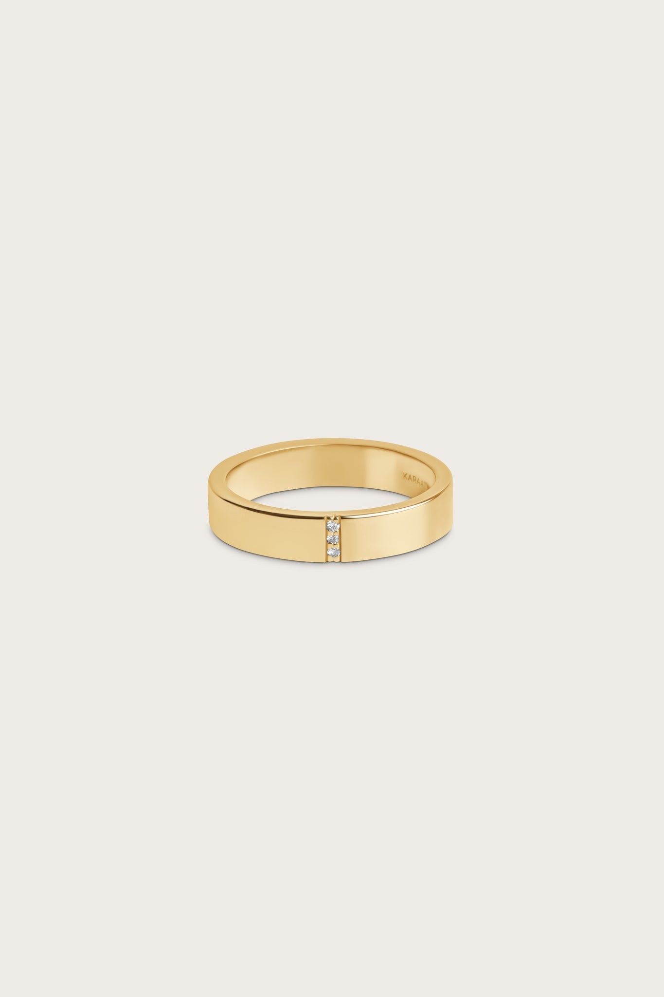 Cigar Flush Set- 0.01 CT Round Lab Grown Diamond Wedding BandCigar Flush Set- 0.01 CT Round Lab Grown Diamond Wedding Band - Side view
