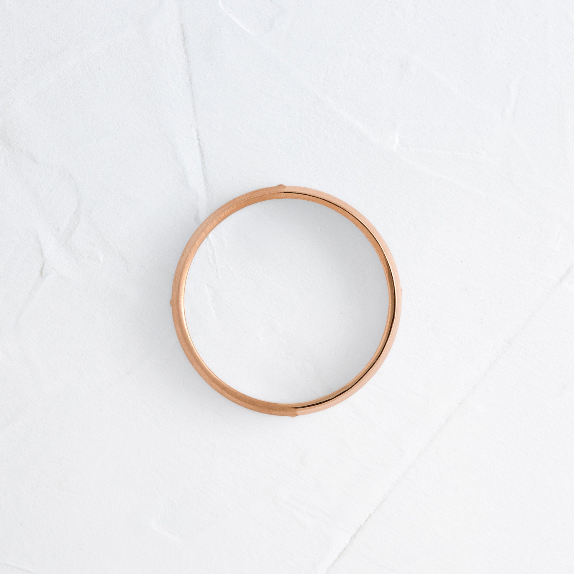 Classic Band with Dainty Stones- 0.05 CT Round Lab Grown Diamond Men's Wedding BandClassic Band with Dainty Stones- 0.05 CT Round Lab Grown Diamond Men's Wedding Band - Side view
