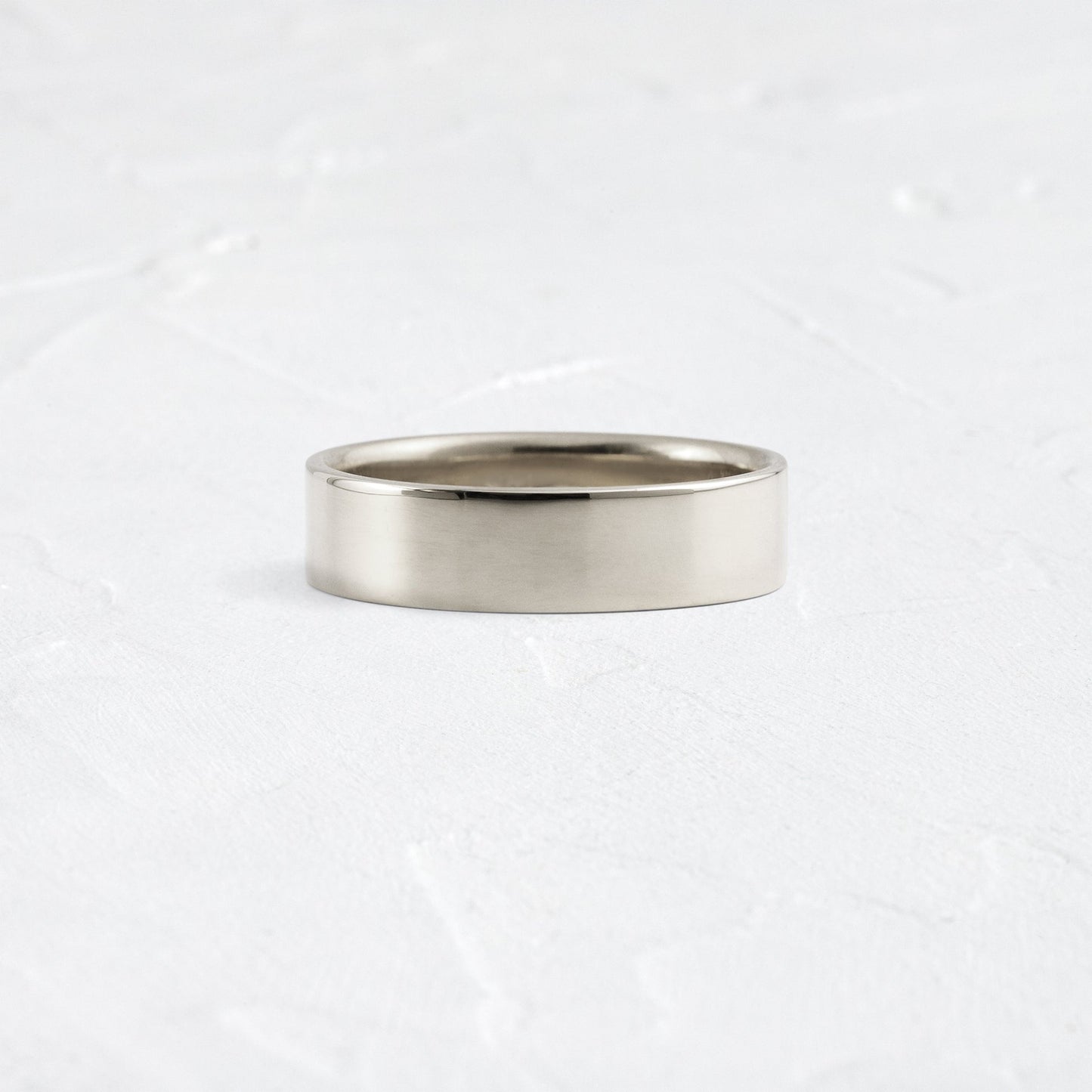 Classic Flat- Men's Wedding BandClassic Flat- Men's Wedding Band - Detail view