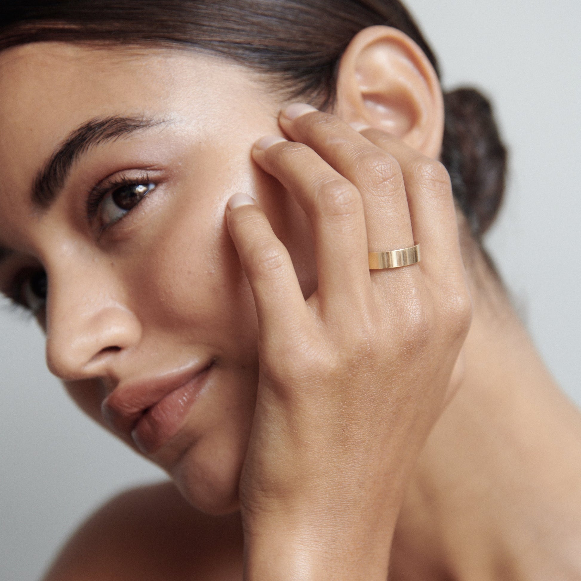 Classic- Wedding BandClassic- Wedding Band - Side view