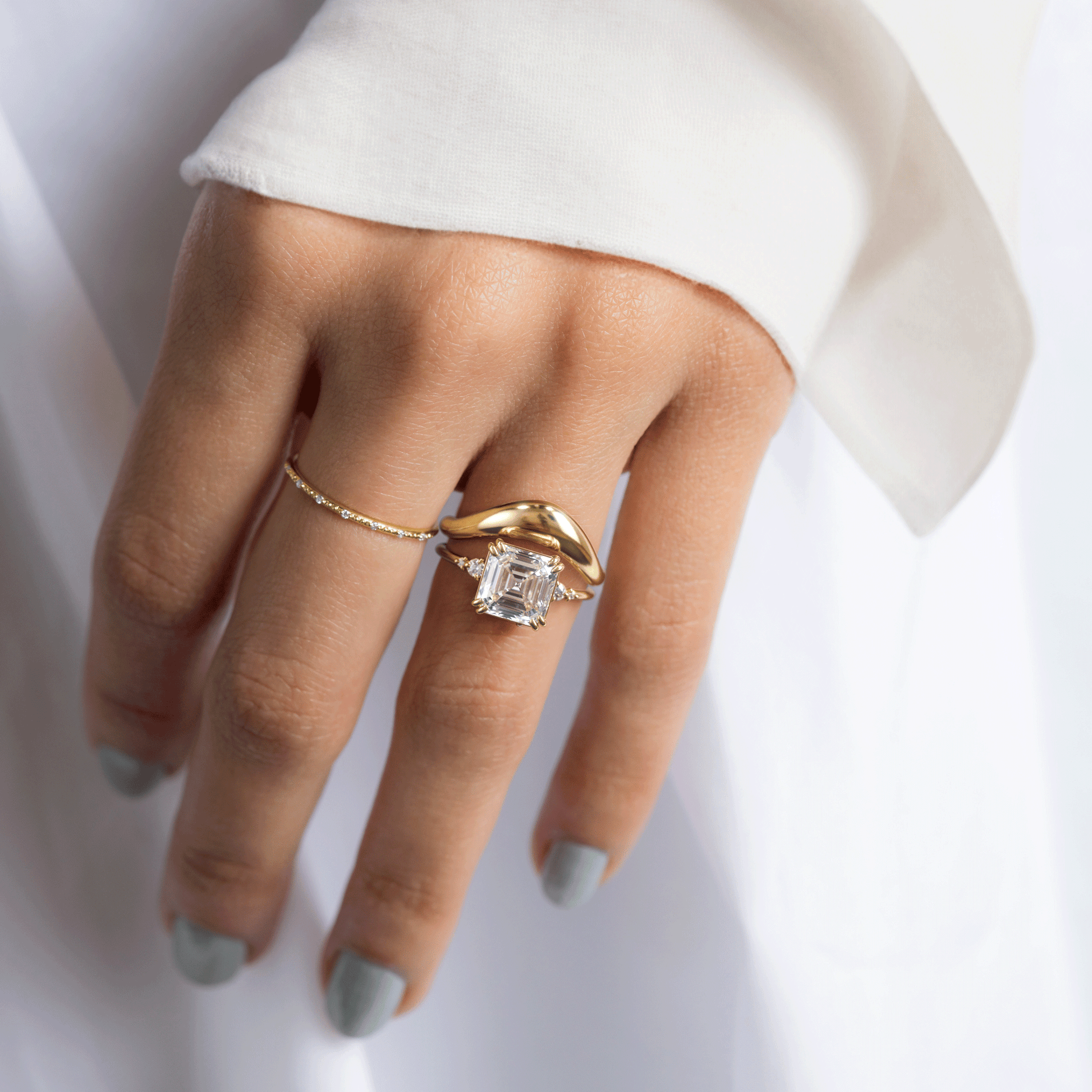 Cluster-Asscher Lab Grown Diamond Engagement Ring - Detail view