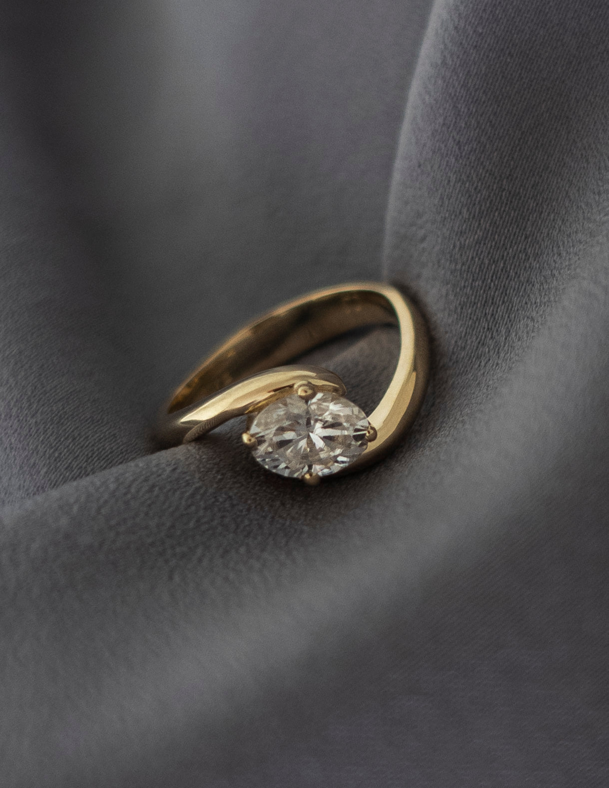 East West Solitaire Rapture-Oval Lab Grown Diamond Engagement Ring - Front view