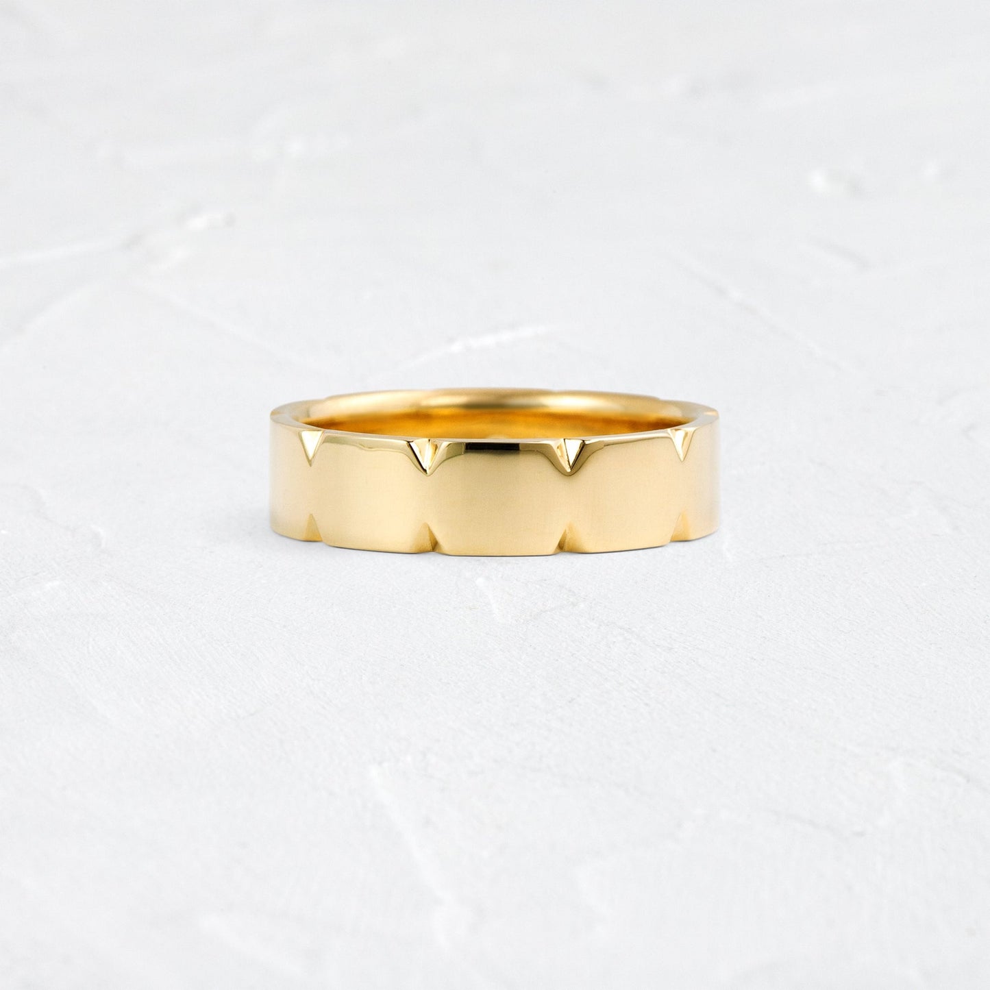 Faceted Edge- Men's Wedding BandFaceted Edge- Men's Wedding Band - Front view