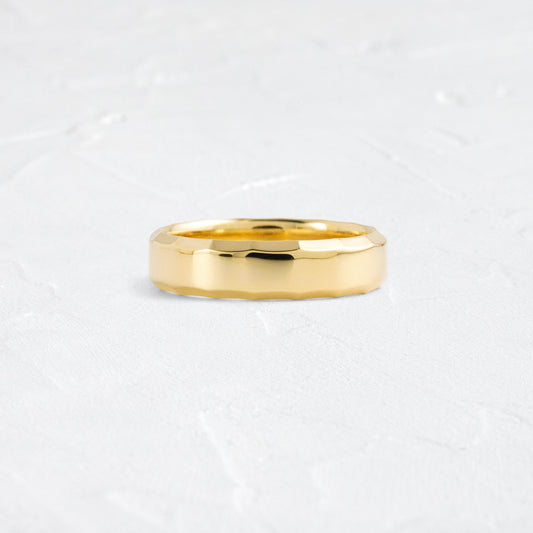Modern Facet- Men's Wedding BandModern Facet- Men's Wedding Band - Front view