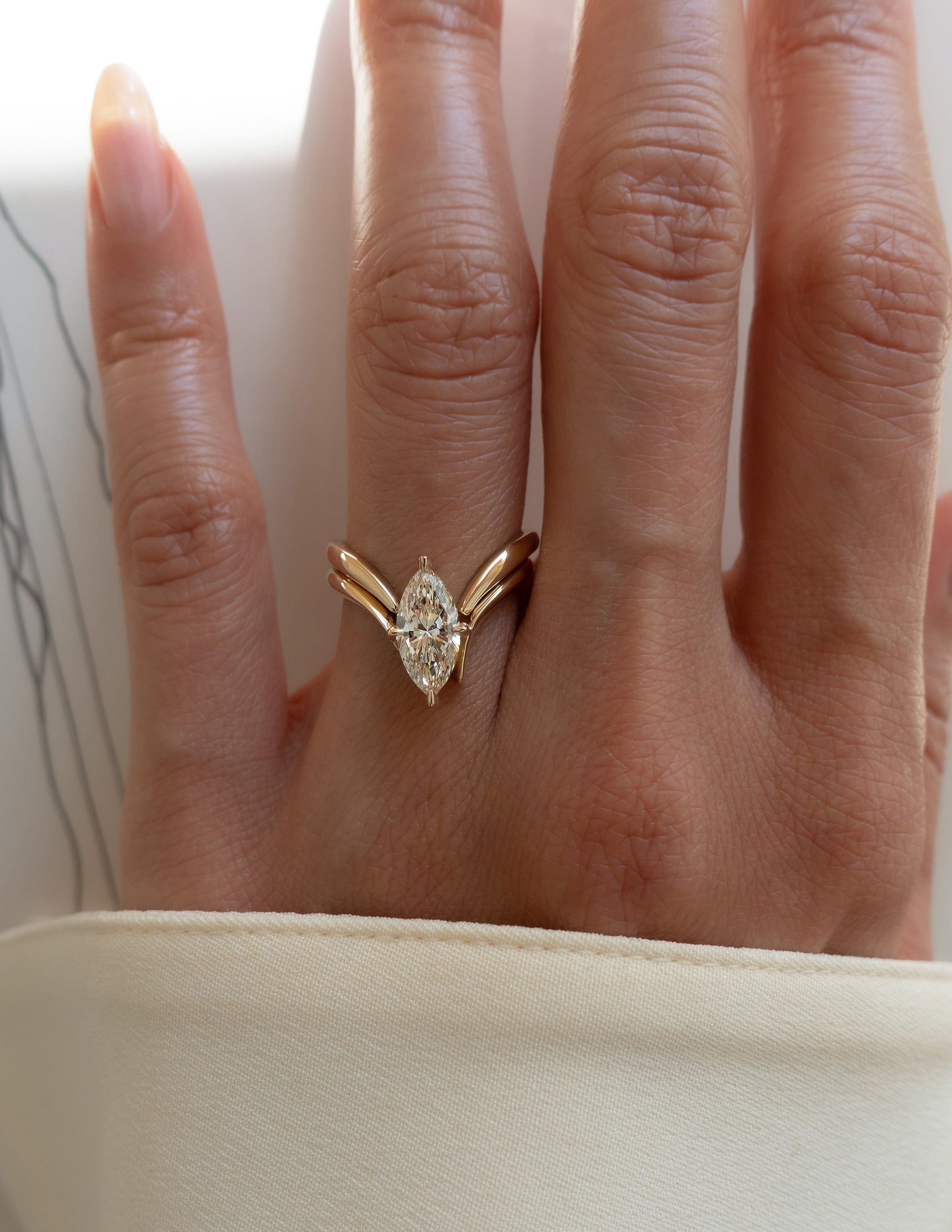 Plain Open End- Stackable Wedding BandPlain Open End- Stackable Wedding Band - Detail view