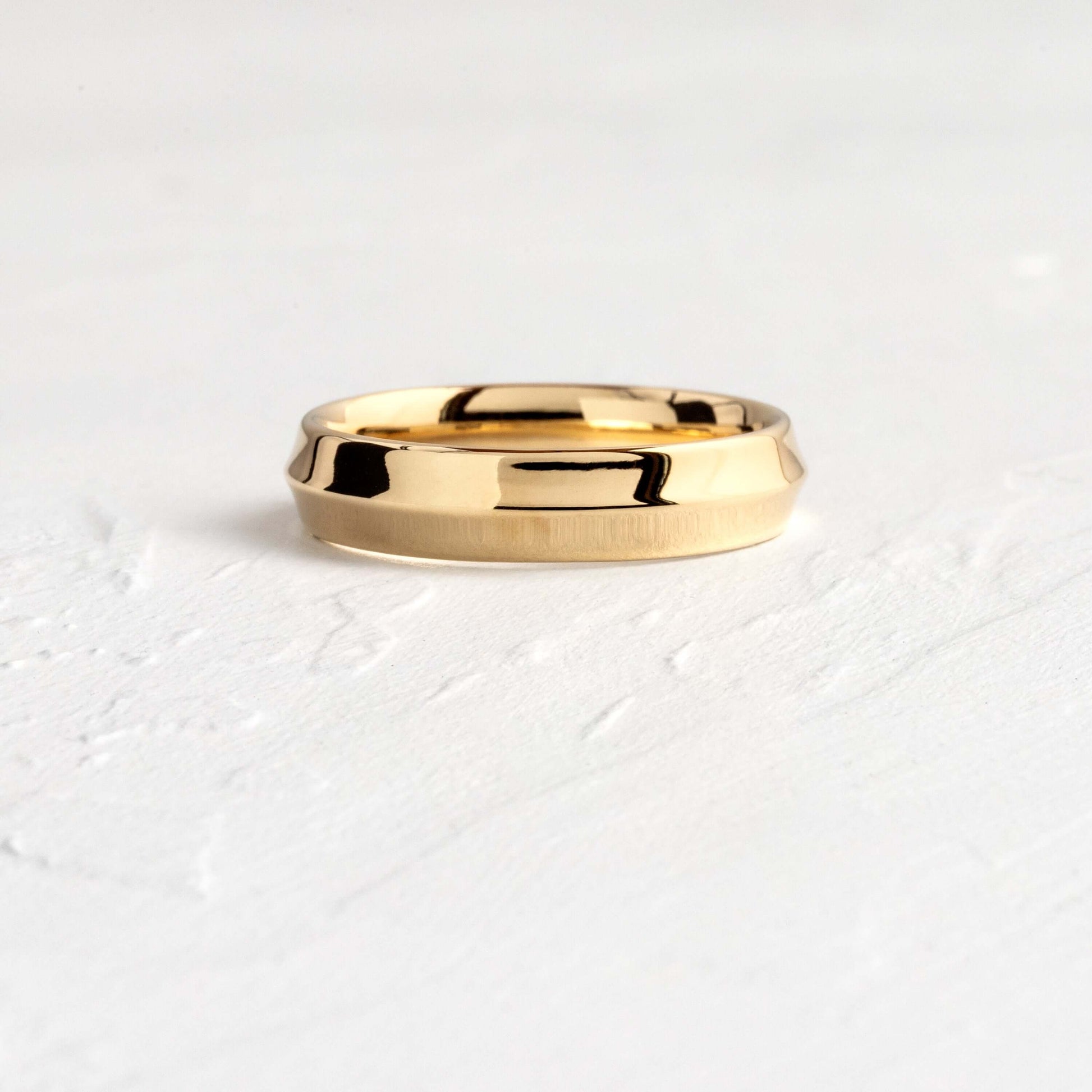Soft Bevel- Men's Wedding BandSoft Bevel- Men's Wedding Band - Front view