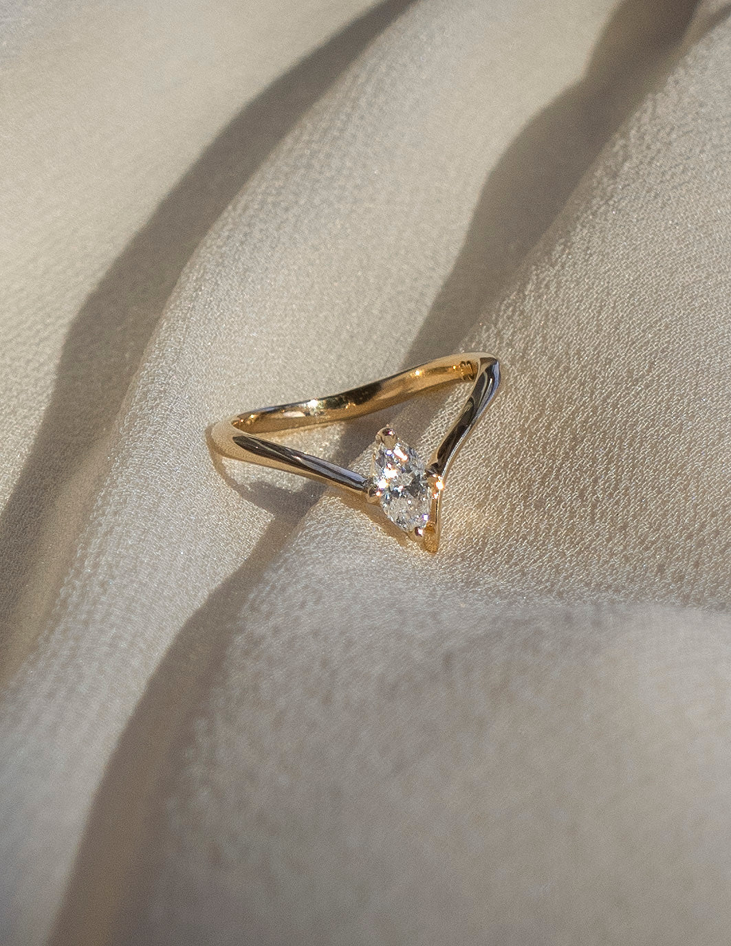 Solitaire Asymmetrical Band-Marquise Lab Grown Diamond Engagement Ring - Side view