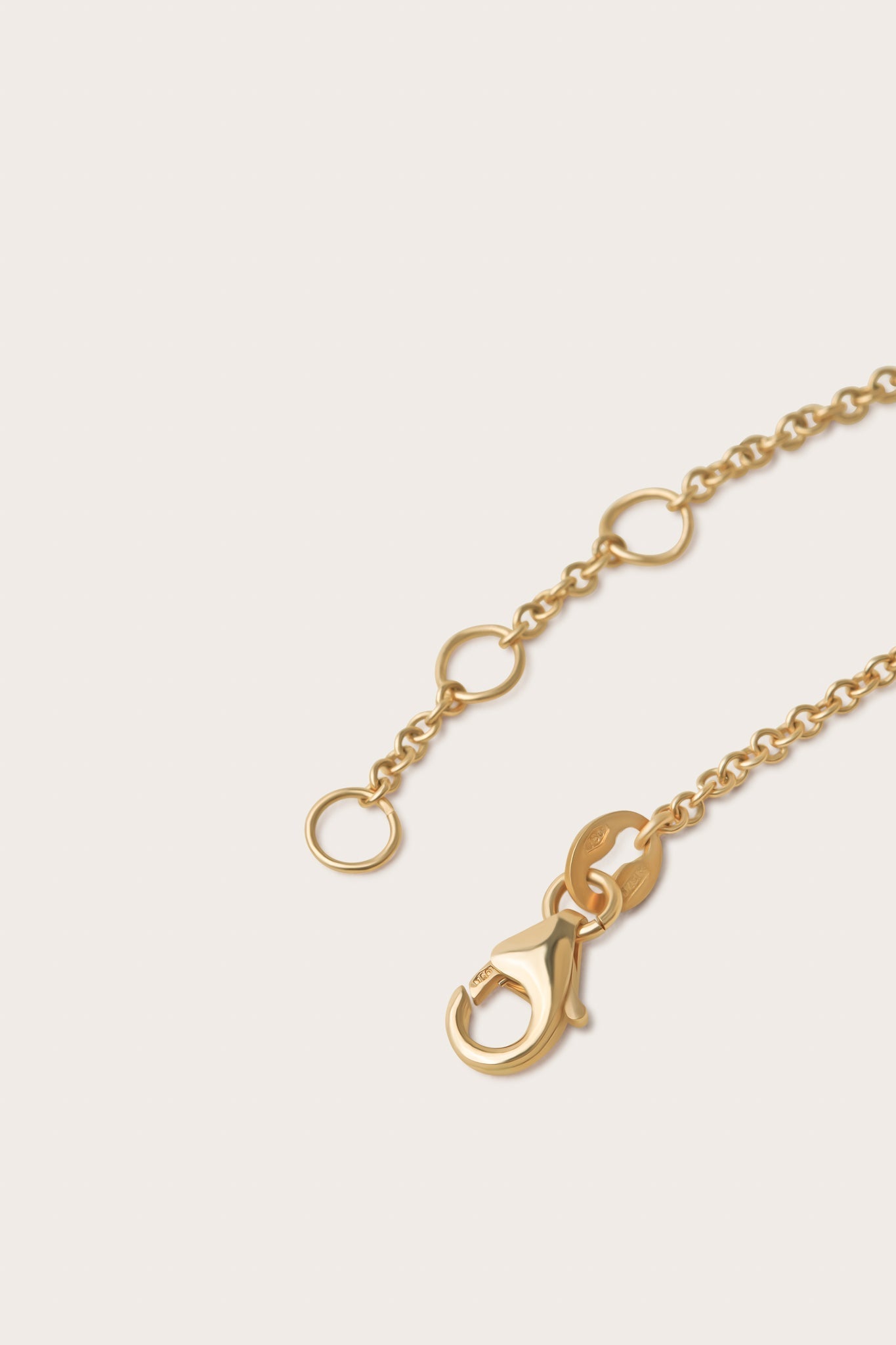 Solitaire Bezel-0.3 CT Round Lab Grown Diamond BraceletsSolitaire Bezel-0.3 CT Round Lab Grown Diamond Bracelets - Side view