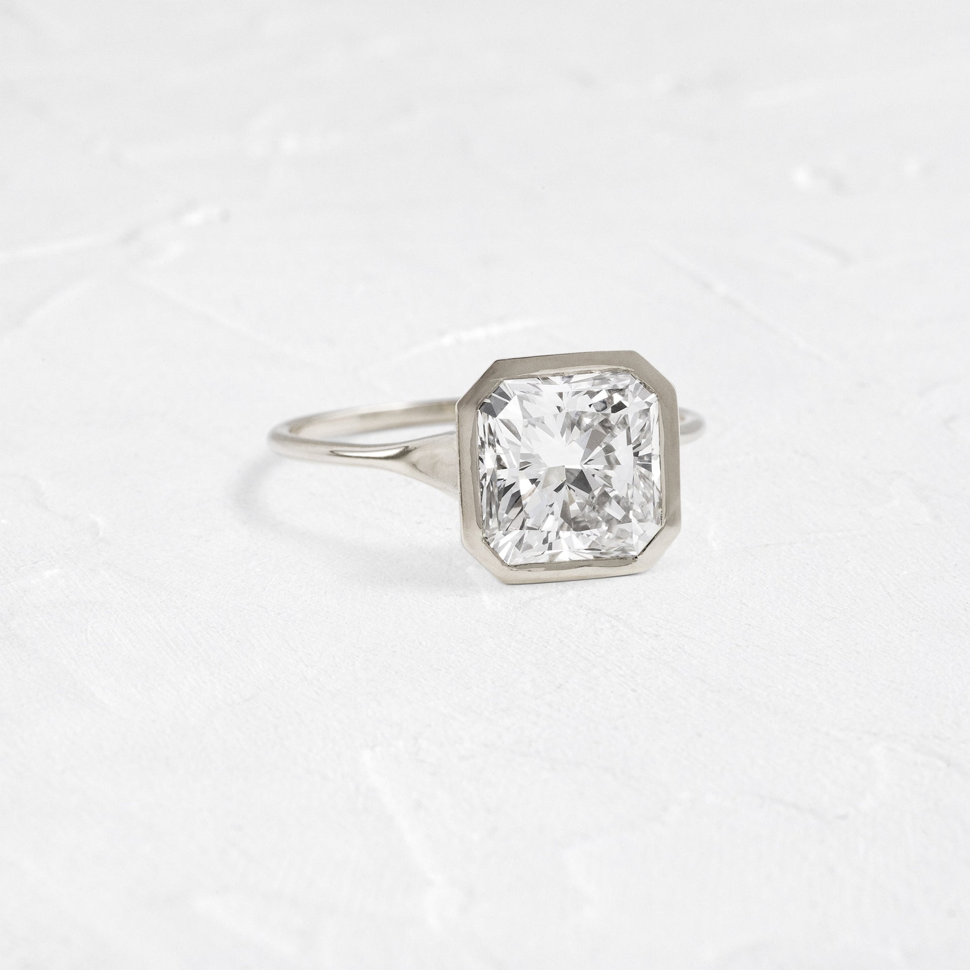 Solitaire Bezel-Square Radiant Lab Grown Diamond Engagement Ring - Detail view