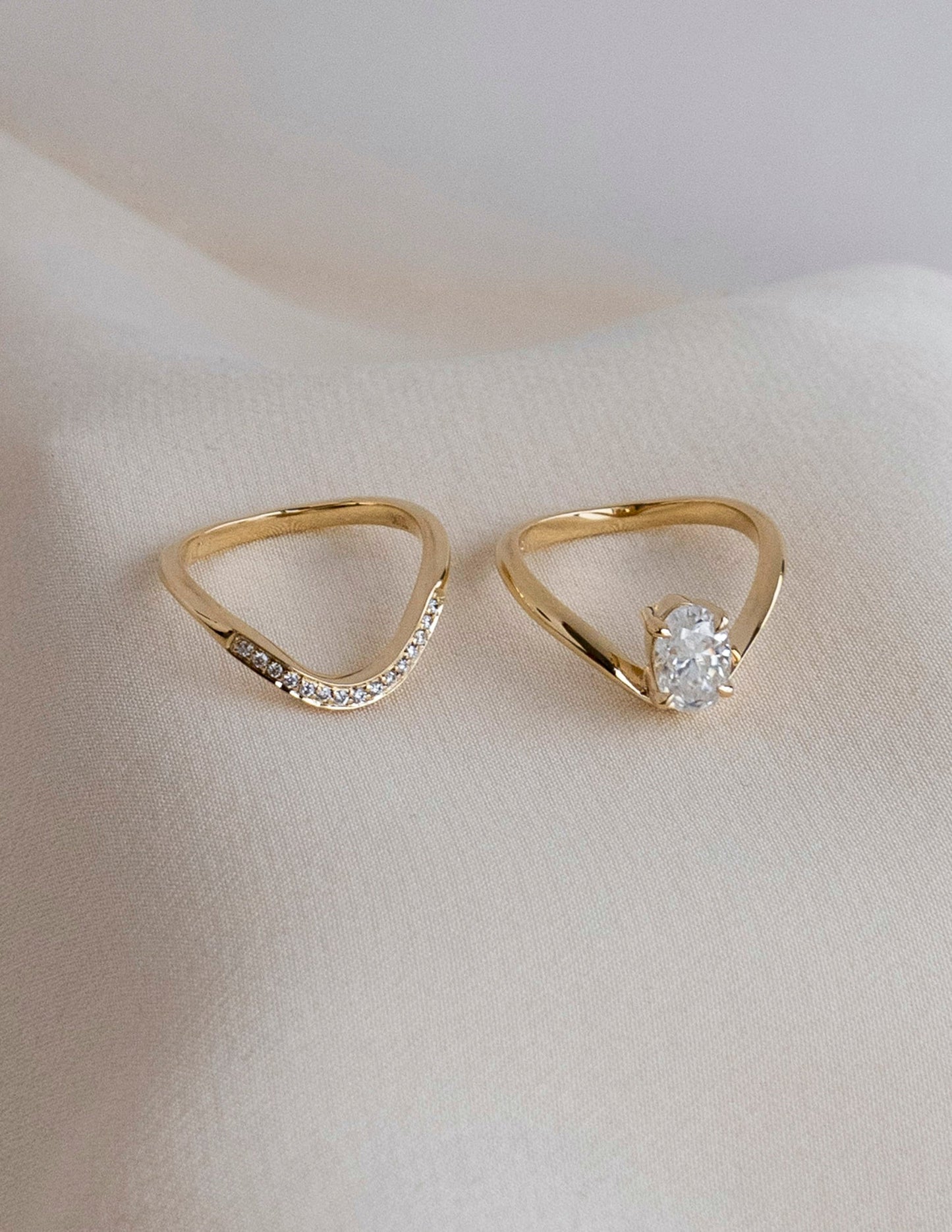 Solitaire Curve & Pave Band- 1 CT Oval Lab Grown Diamond Bridal SetSolitaire Curve & Pave Band- 1 CT Oval Lab Grown Diamond Bridal Set - Lifestyle