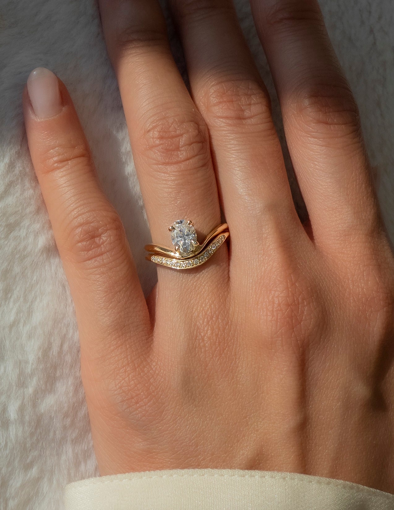 Solitaire Curve & Pave Band- 1 CT Oval Lab Grown Diamond Bridal SetSolitaire Curve & Pave Band- 1 CT Oval Lab Grown Diamond Bridal Set - Front view