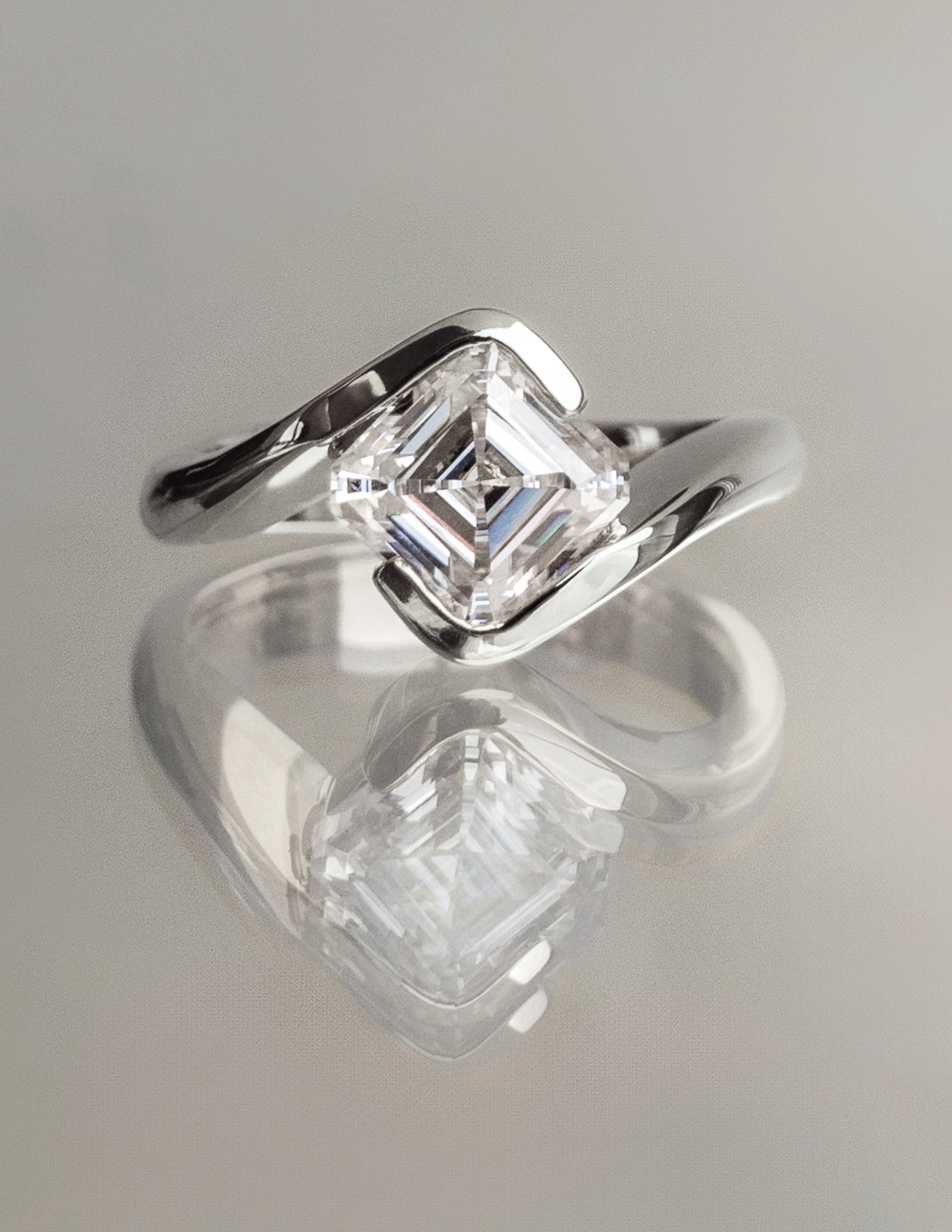 Solitaire Rapture-Asscher Lab Grown Diamond Engagement Ring - Detail view