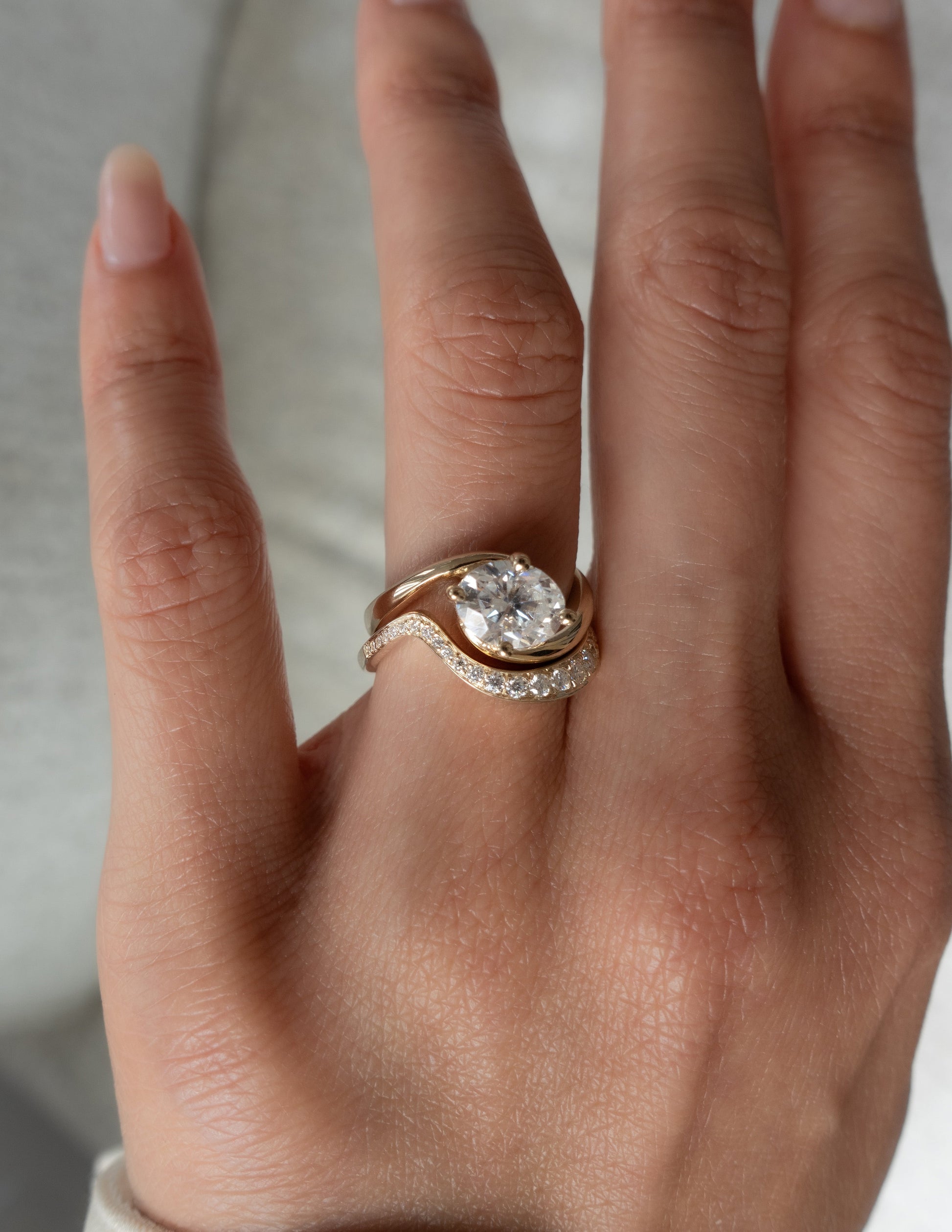 Solitaire Rapture Compass Prong & Pave Band- 1 CT Oval Lab Grown Diamond Bridal SetSolitaire Rapture Compass Prong & Pave Band- 1 CT Oval Lab Grown Diamond Bridal Set - Side view