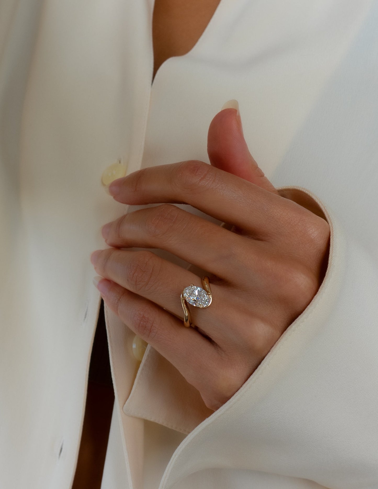 Solitaire Rapture-Oval Lab Grown Diamond Engagement Ring - Lifestyle