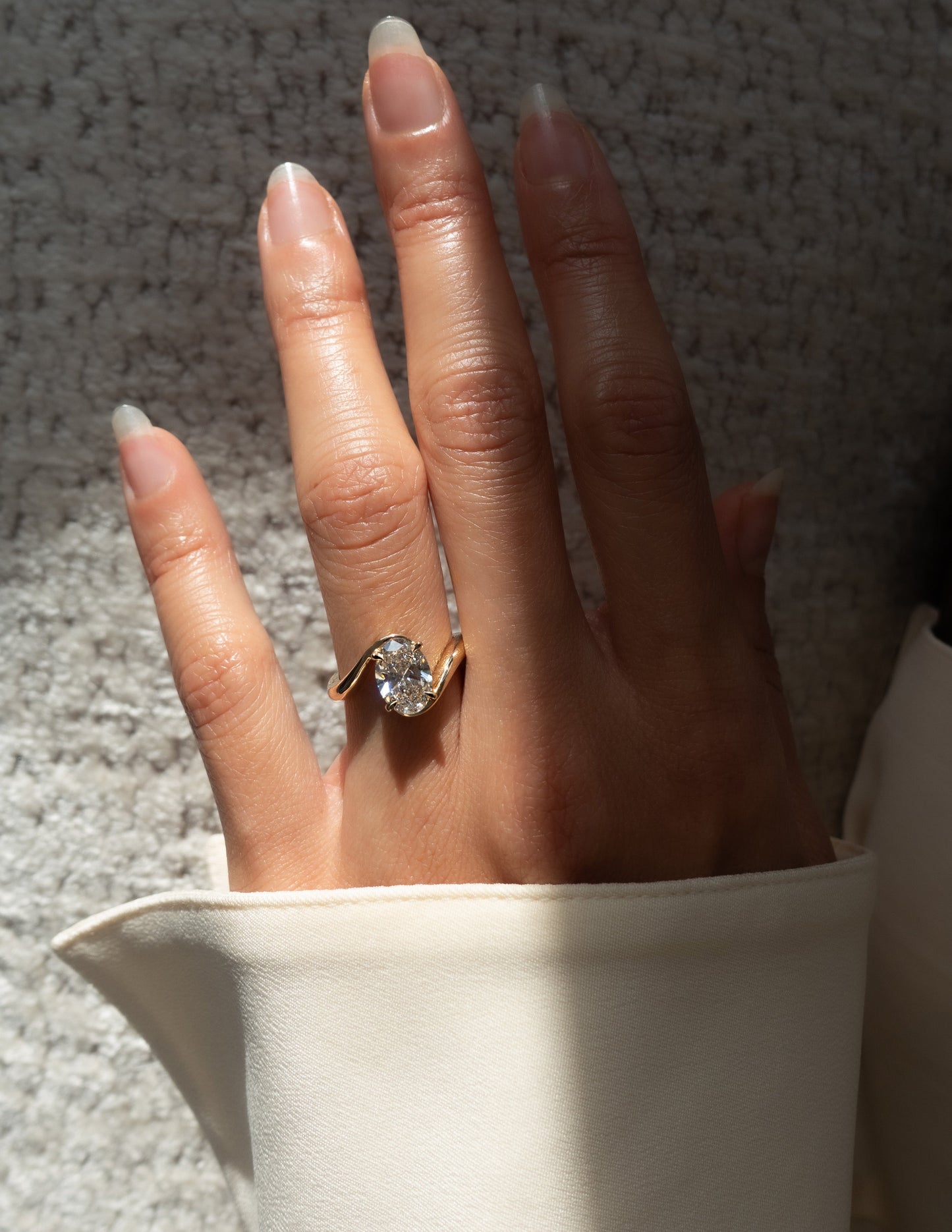 Solitaire Rapture-Oval Lab Grown Diamond Engagement Ring - Front view