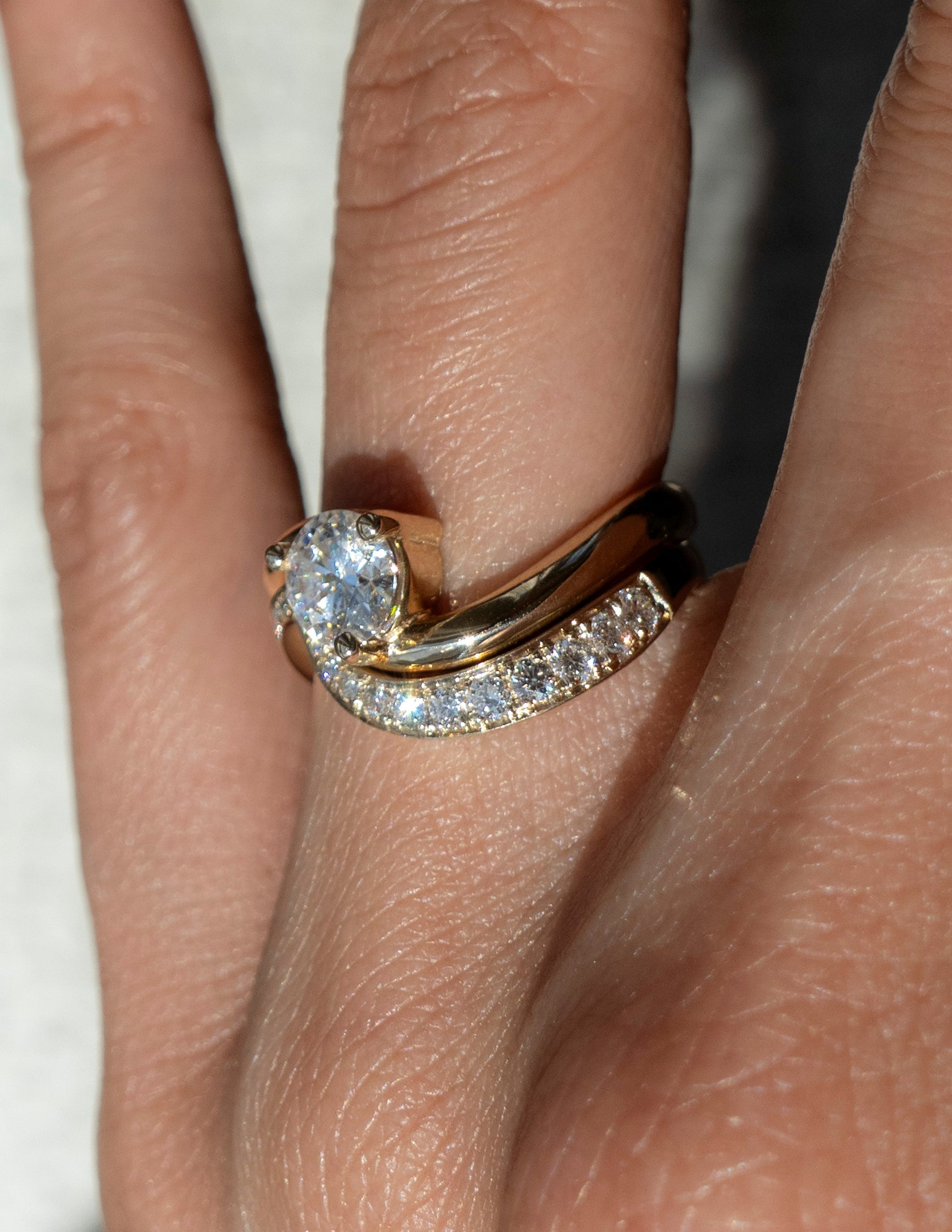 Solitaire Rapture & Pave Band- 1 CT Round Lab Grown Diamond Bridal SetSolitaire Rapture & Pave Band- 1 CT Round Lab Grown Diamond Bridal Set - Back view