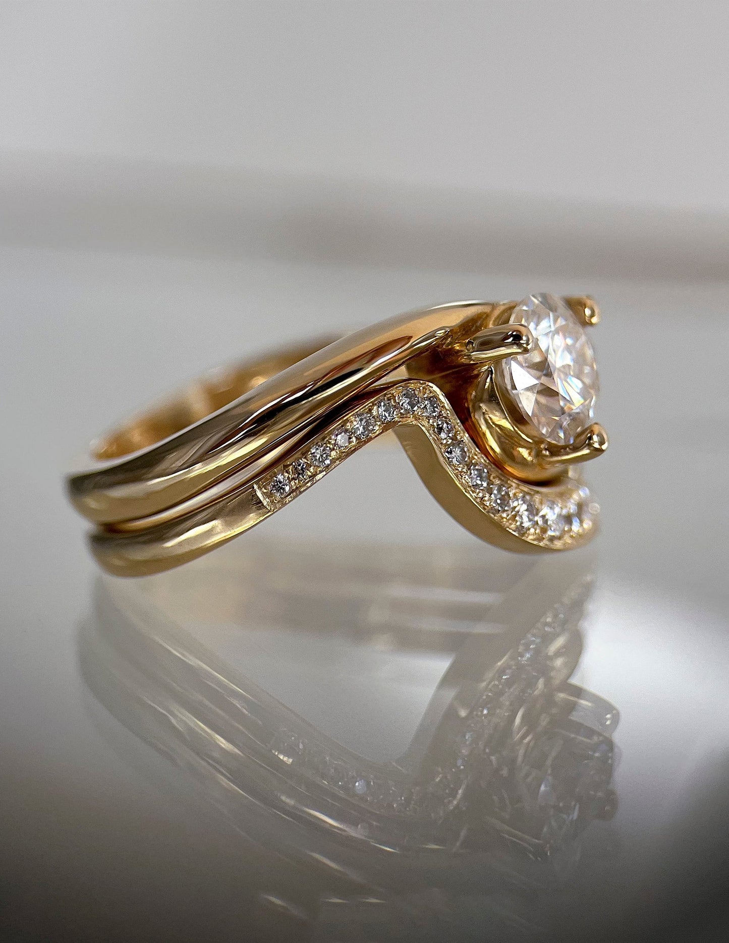 Solitaire Rapture & Pave Band- 1 CT Round Lab Grown Diamond Bridal SetSolitaire Rapture & Pave Band- 1 CT Round Lab Grown Diamond Bridal Set - Detail view