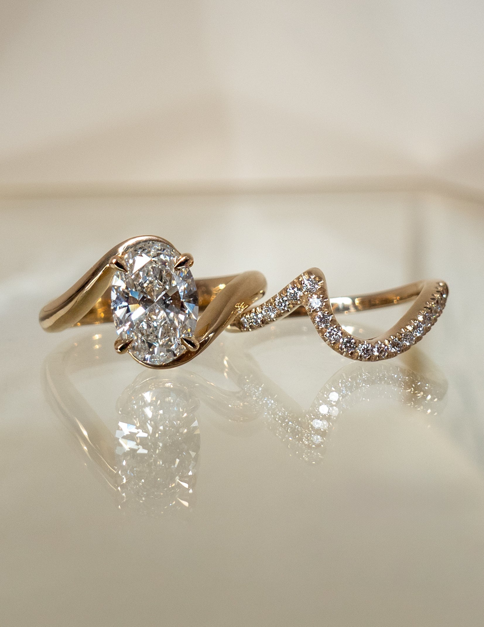 Solitaire Rapture & Pave Band- 2.5 CT Oval Lab Grown Diamond Bridal SetSolitaire Rapture & Pave Band- 2.5 CT Oval Lab Grown Diamond Bridal Set - Detail view