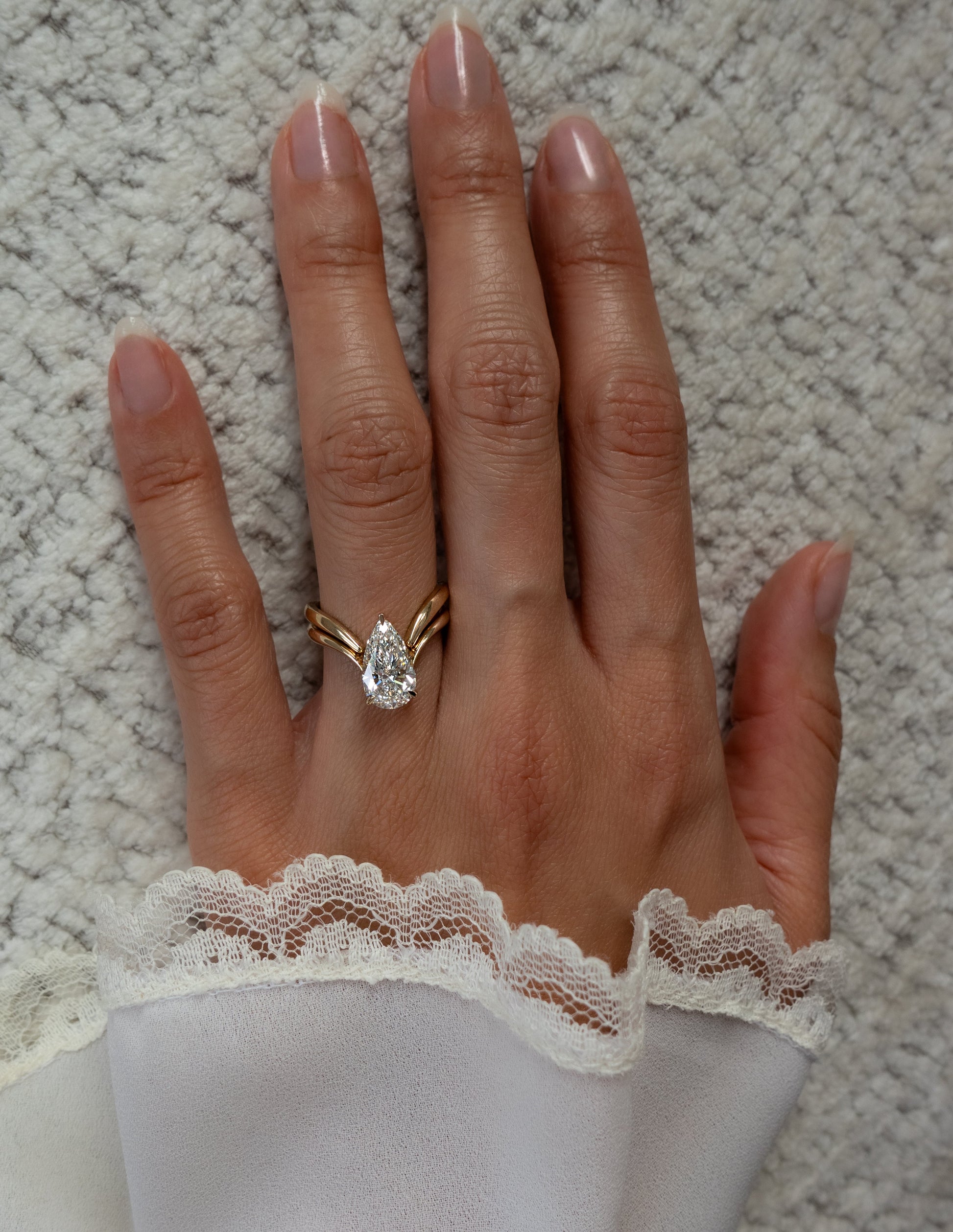 Solitaire Rapture & Plain Band- 2 CT Pear Lab Grown Diamond Bridal SetSolitaire Rapture & Plain Band- 2 CT Pear Lab Grown Diamond Bridal Set - Back view