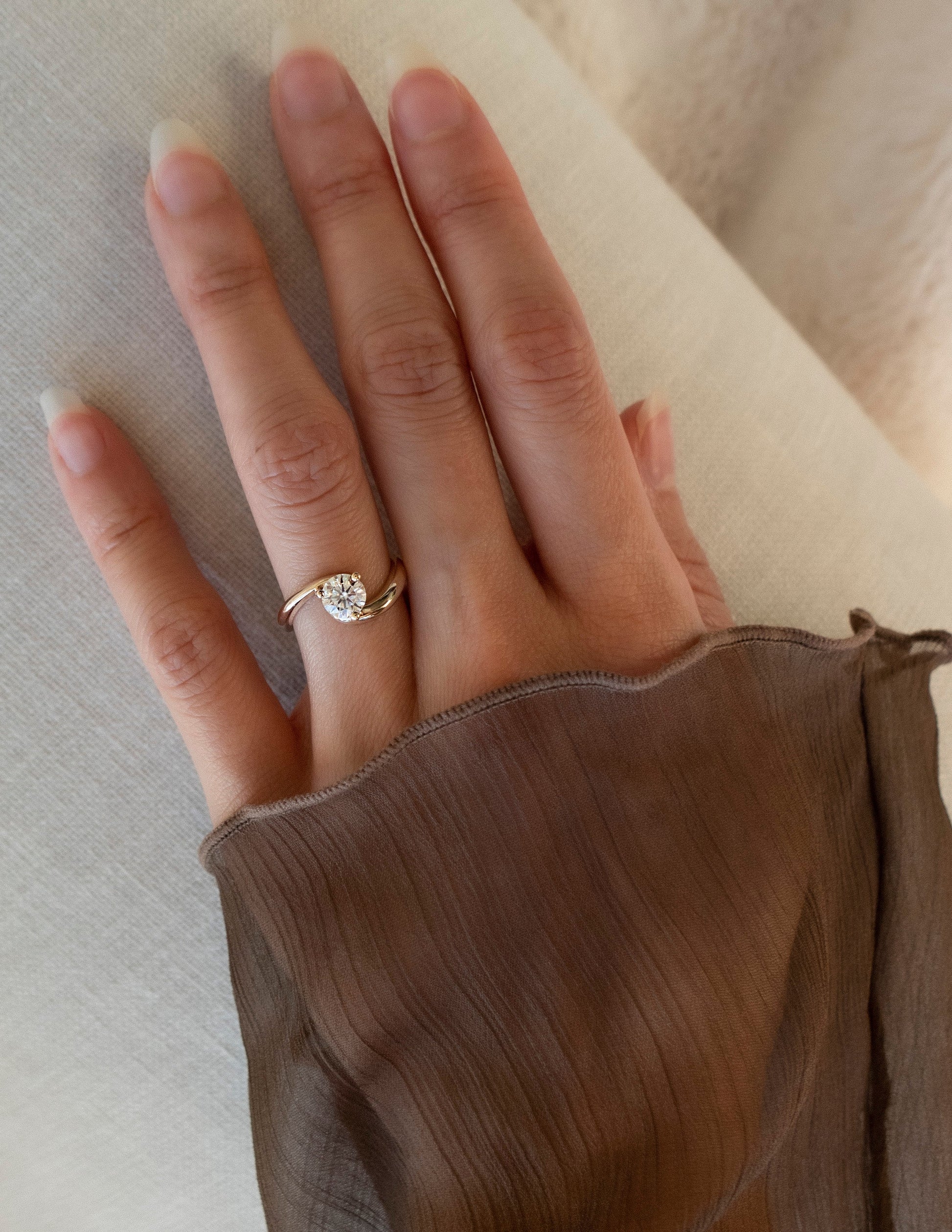 Solitaire Rapture-Round Lab Grown Diamond Engagement Ring - Lifestyle