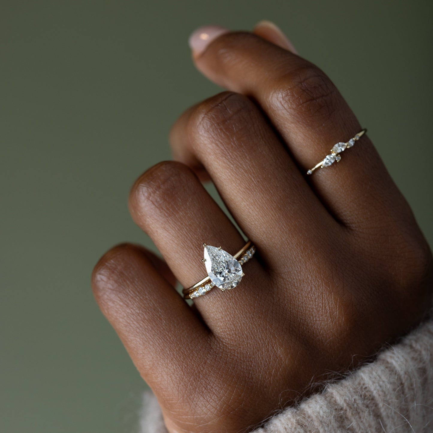 Solitaire Style-Pear Lab Grown Diamond Engagement Ring - Detail view