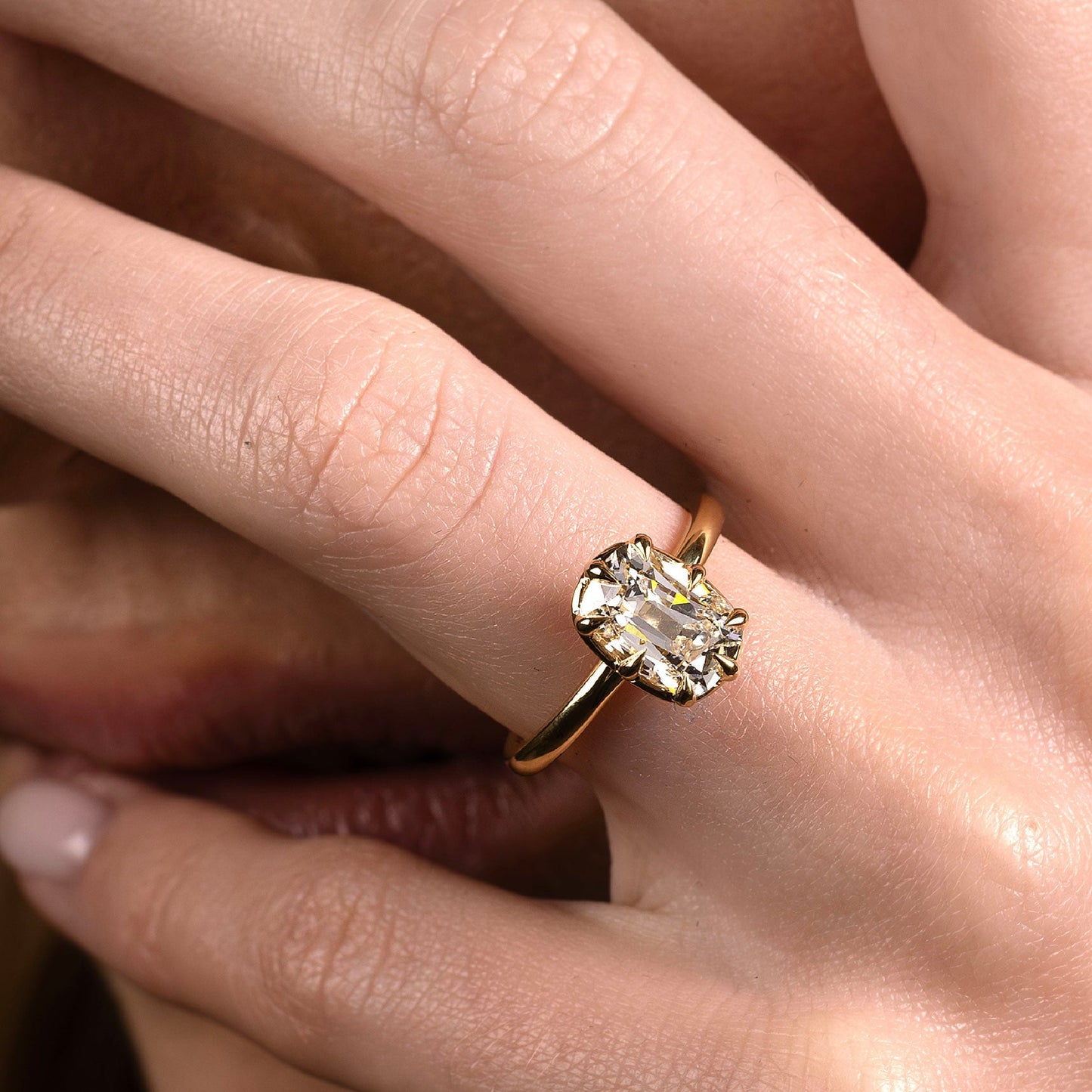 Solitaire Unique Bezel- 2.0 CT Elongated Cushion Moissanite Engagement RingSolitaire Unique Bezel- 2.0 CT Elongated Cushion Moissanite Engagement Ring - Side view