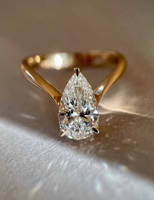 Solitaire V Curved Shank-Pear Lab Grown Diamond Engagement Ring - Front view