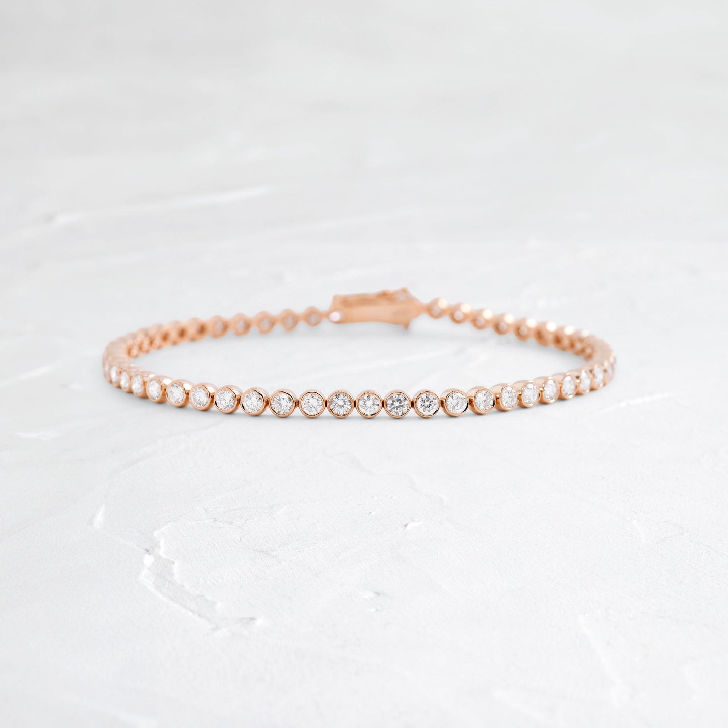 Tennis-2.8 CT Round Lab Grown Diamond BraceletsTennis-2.8 CT Round Lab Grown Diamond Bracelets - Detail view