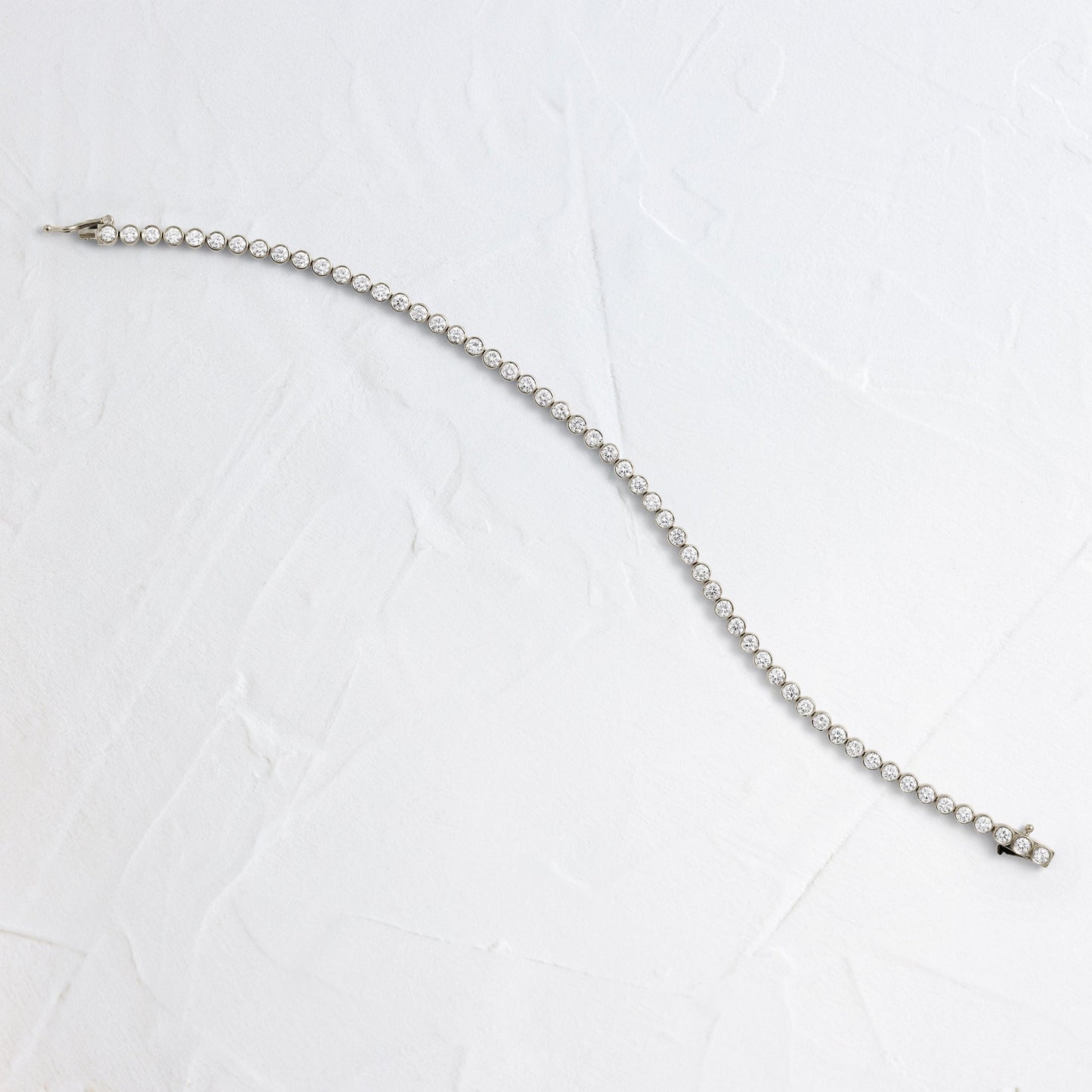 Tennis-2.8 CT Round Lab Grown Diamond BraceletsTennis-2.8 CT Round Lab Grown Diamond Bracelets - Side view