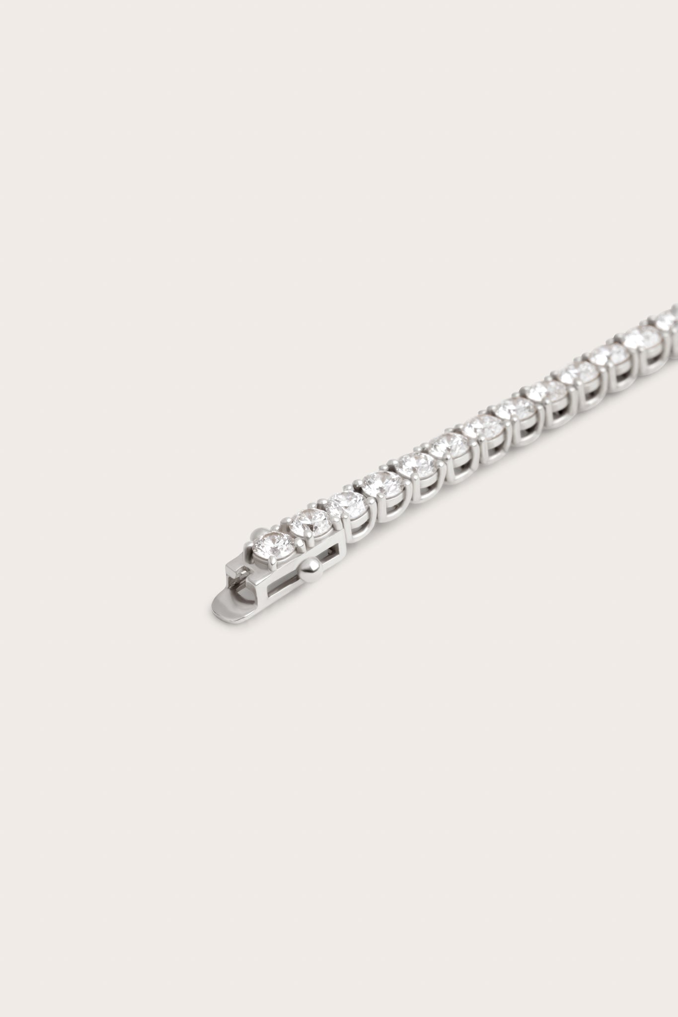 Tennis-3.4 CT Round Lab Grown Diamond BraceletsTennis-3.4 CT Round Lab Grown Diamond Bracelets - Back view