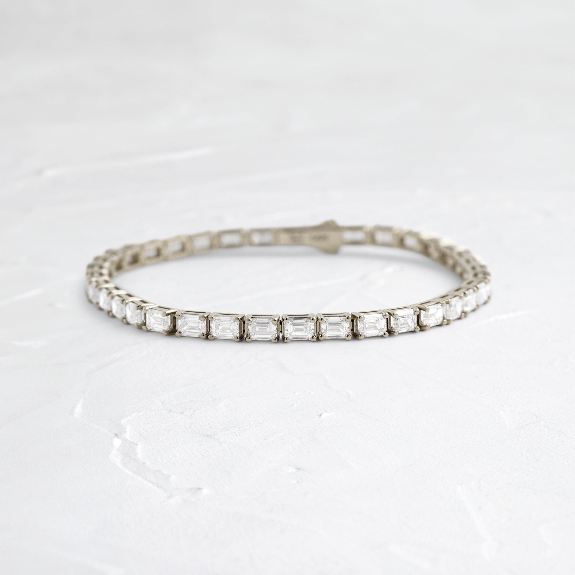 Tennis-8.45 CT Emerald Lab Grown Diamond BraceletsTennis-8.45 CT Emerald Lab Grown Diamond Bracelets - Detail view