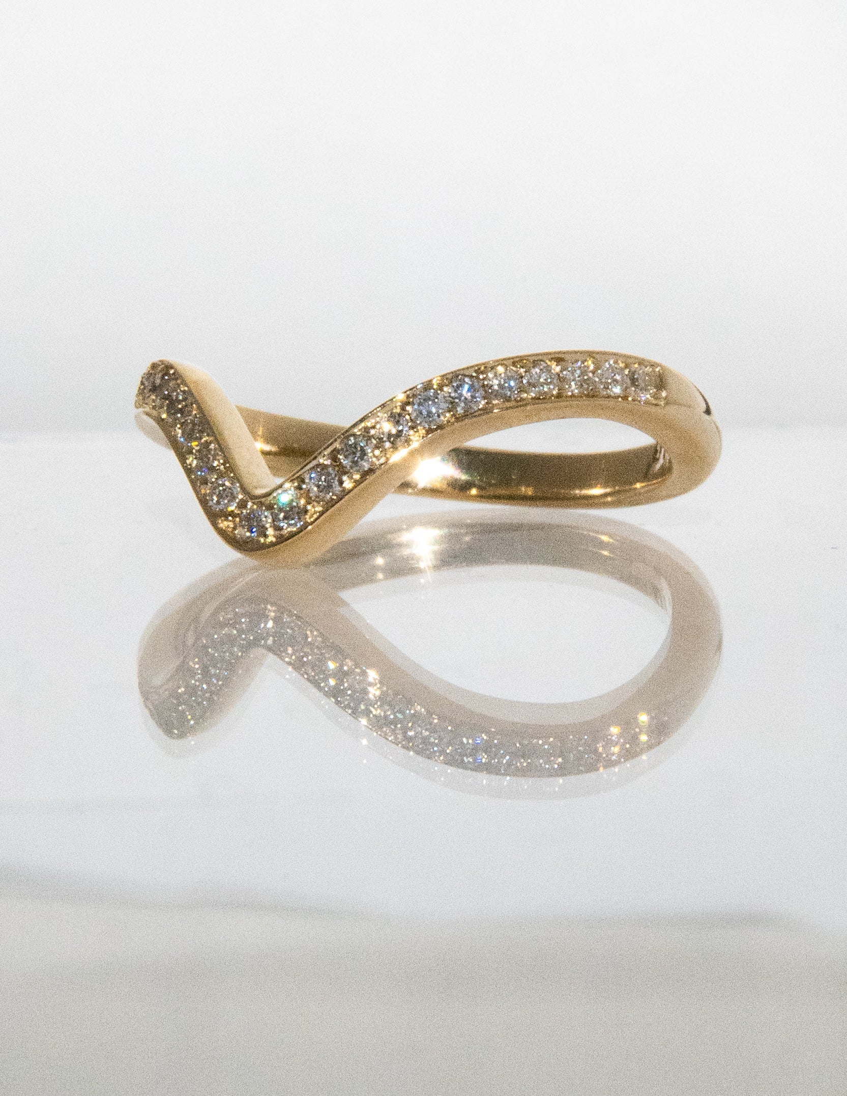 V Shape Pave- 0.55 CT Round Lab Grown Diamond Wedding BandV Shape Pave- 0.55 CT Round Lab Grown Diamond Wedding Band - Front view