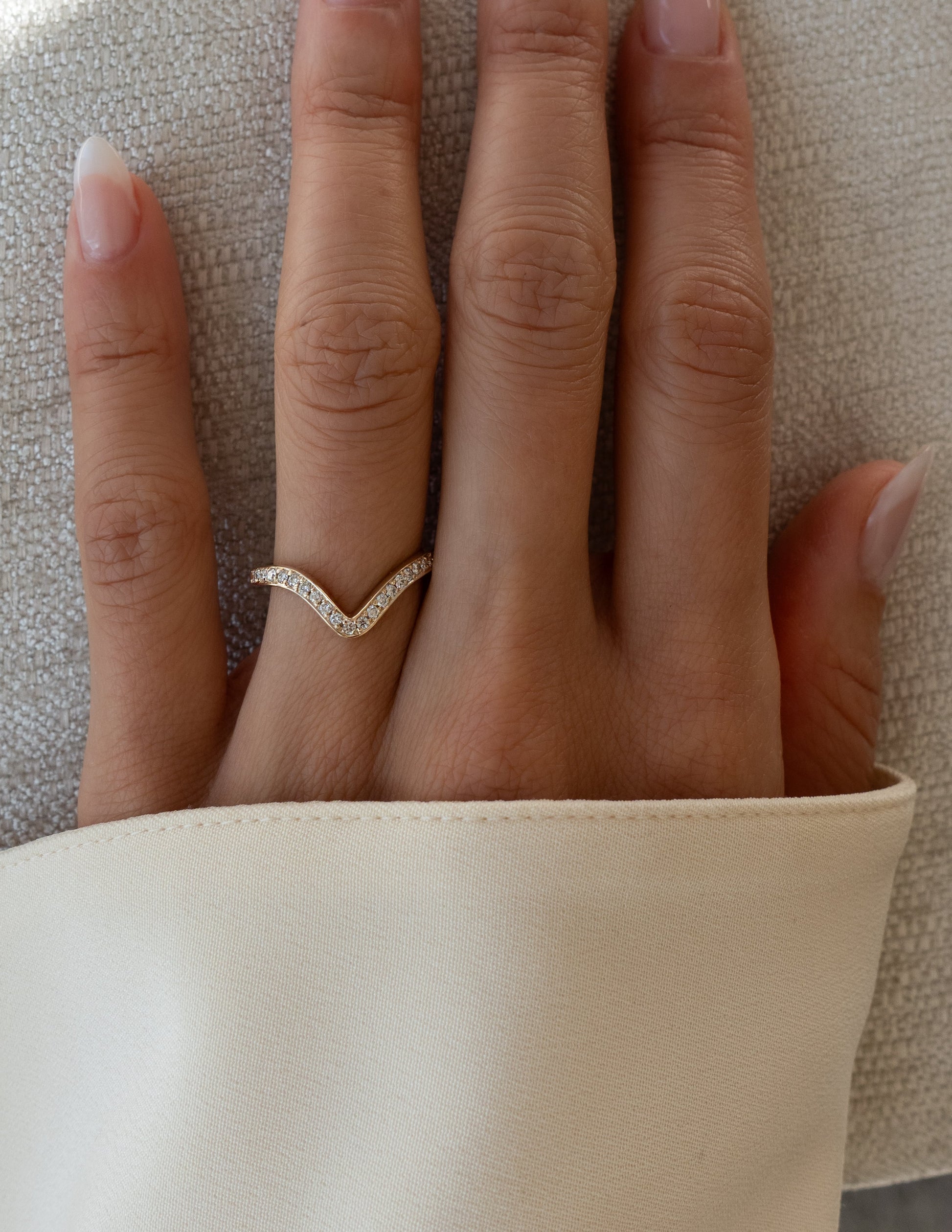 V Shape Pave- 0.55 CT Round Lab Grown Diamond Wedding BandV Shape Pave- 0.55 CT Round Lab Grown Diamond Wedding Band - Back view