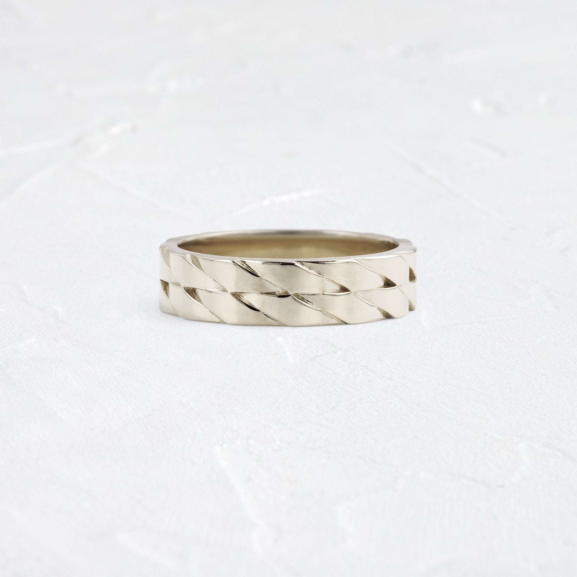 Woven Pattern- Men's Wedding BandWoven Pattern- Men's Wedding Band - Back view